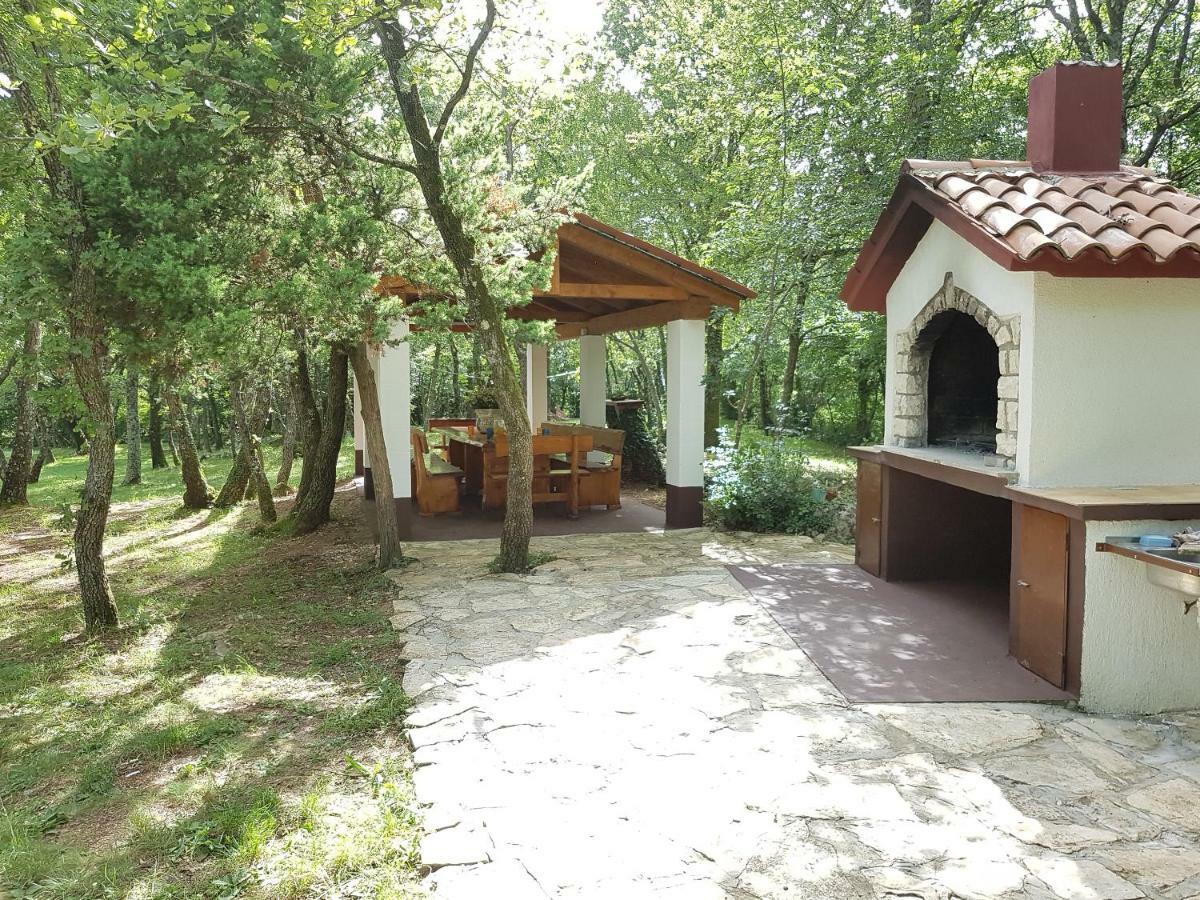Apartman Roberta Лабин Екстериор снимка