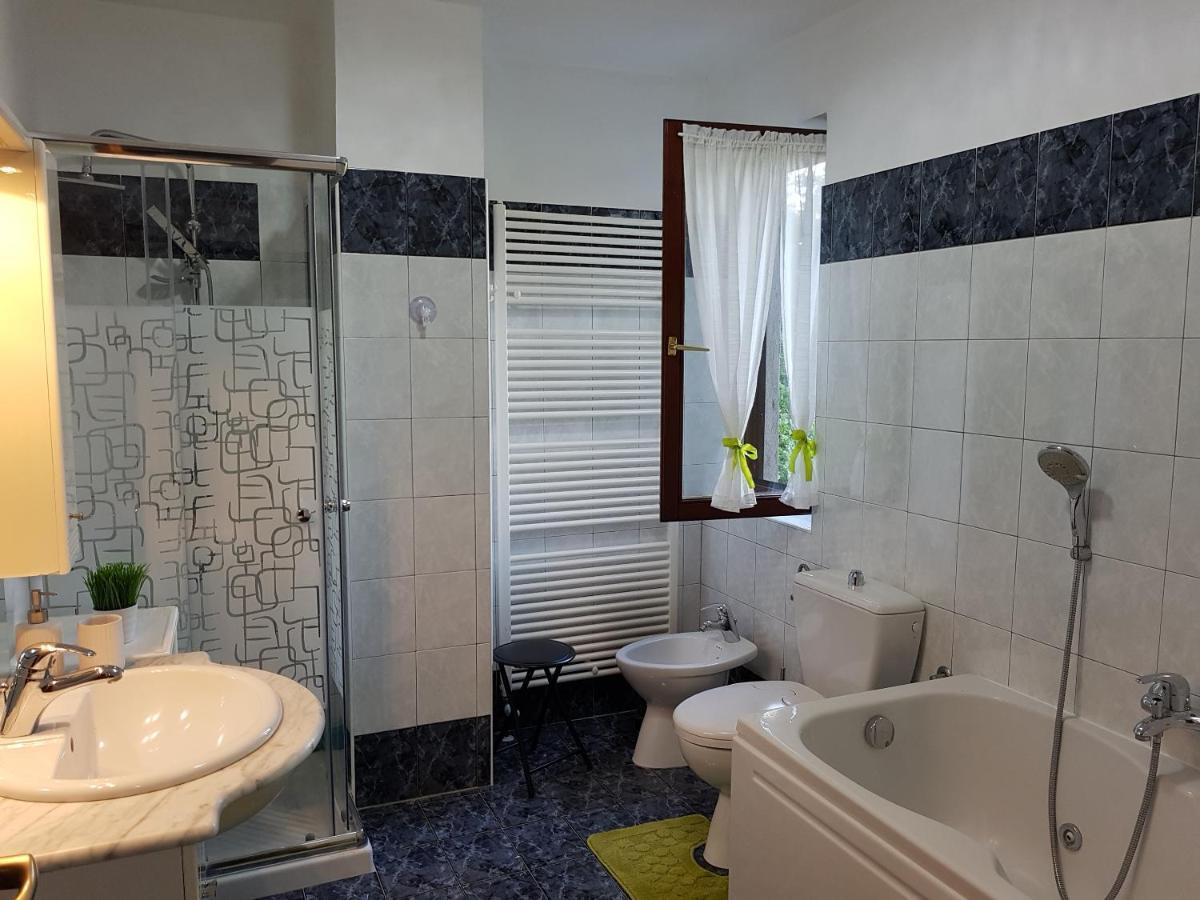 Apartman Roberta Лабин Екстериор снимка